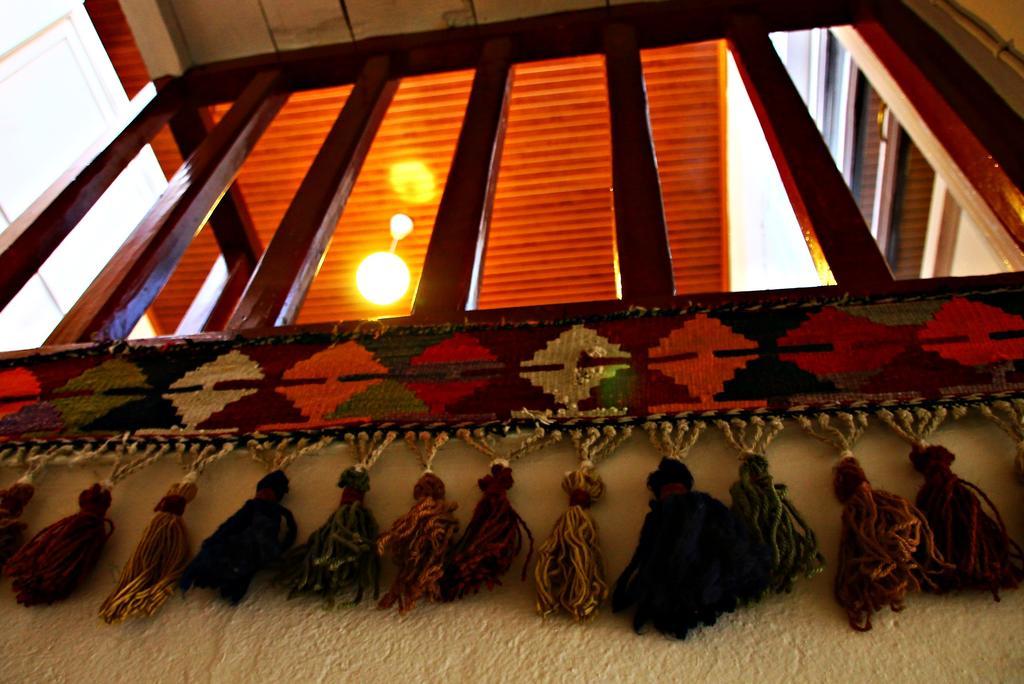 Odyssey Guest House Bergama Bagian luar foto
