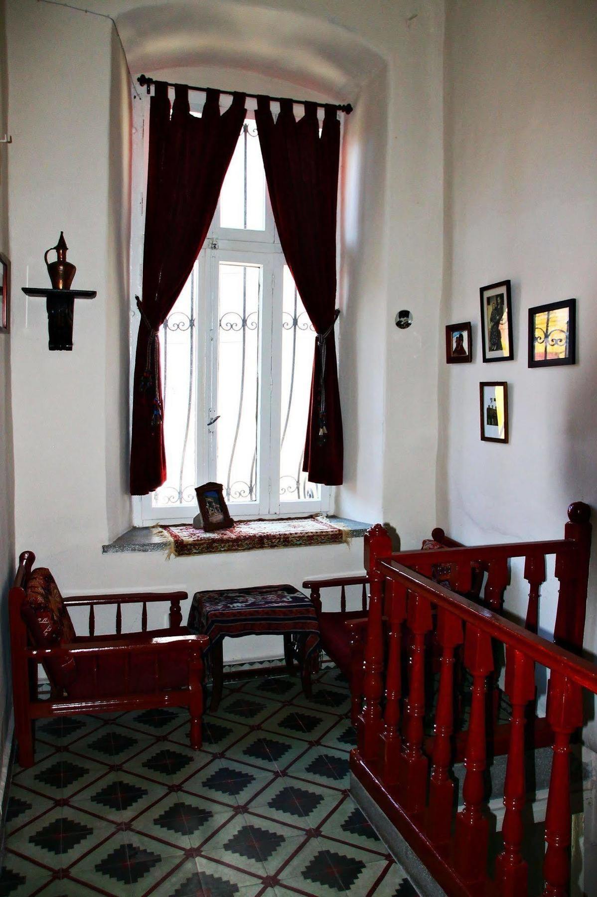 Odyssey Guest House Bergama Bagian luar foto